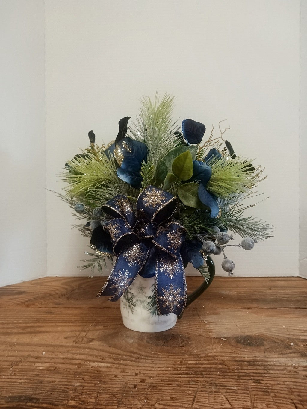 Beautiful Evergreen Tree Cup Arrangement