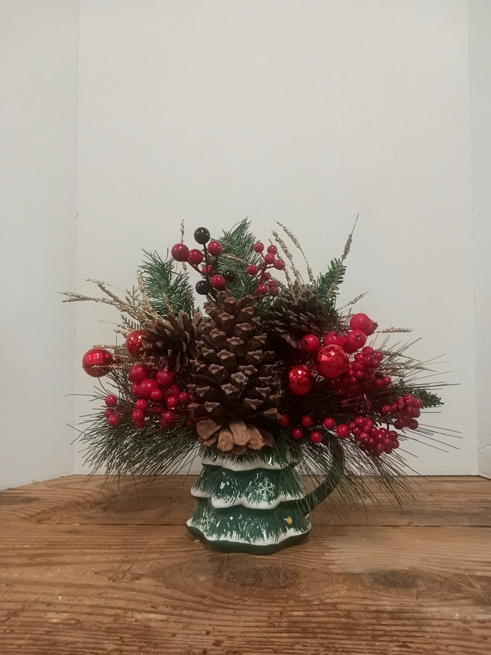 Red and Green Christmas Tree Cup