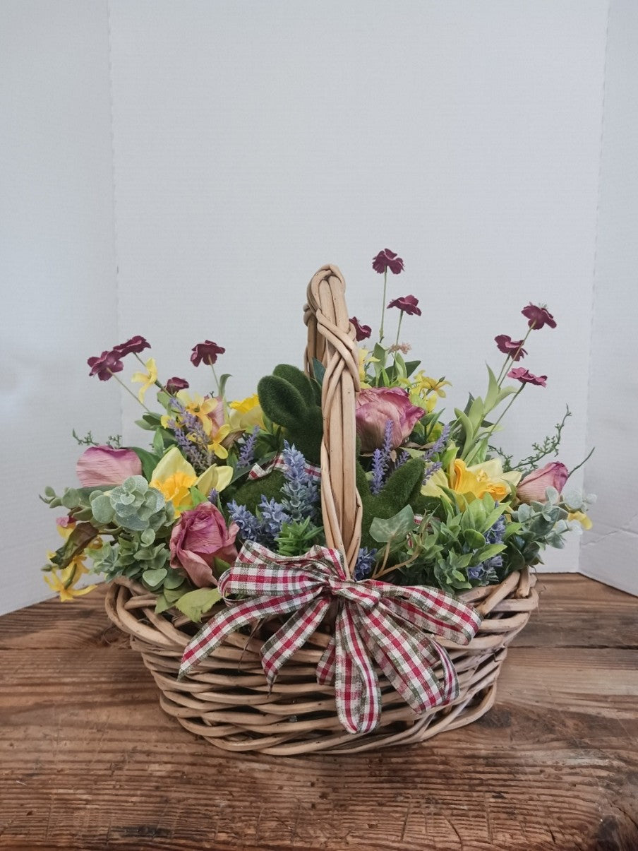 Spring basket with green bunny