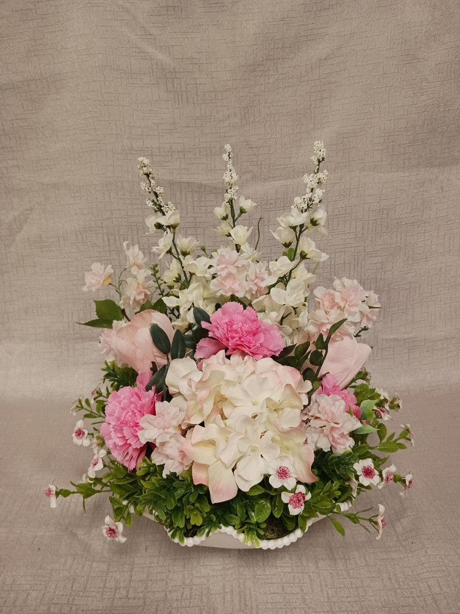 Pink and white centerpiece